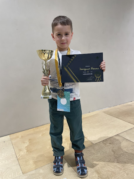 5269220051338860042 121